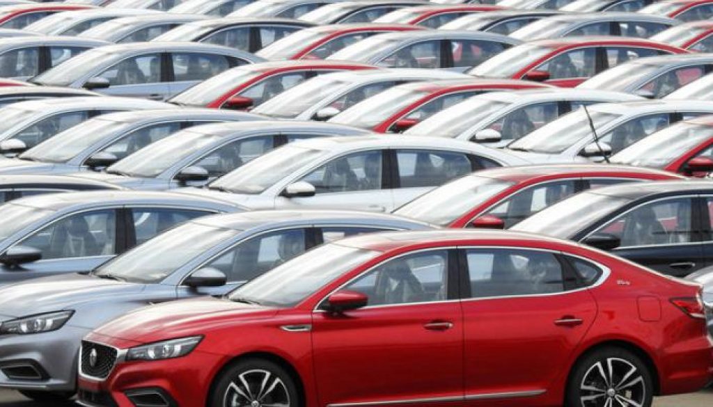 2019-10-14T072640Z_1522560730_RC160F9A8500_RTRMADP_2_CHINA-AUTOS