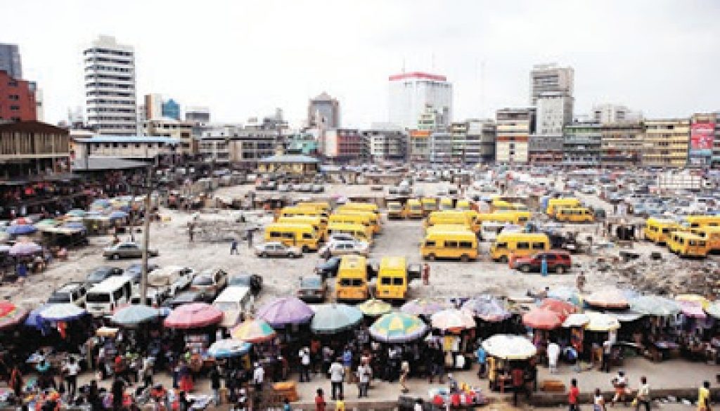 Lagos-market001