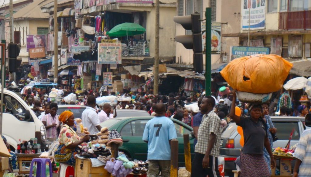 Traders-in-Ghana-e1561560466779