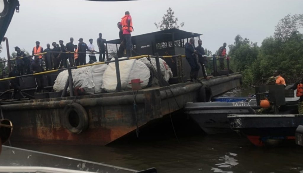 Barge used to steal oil